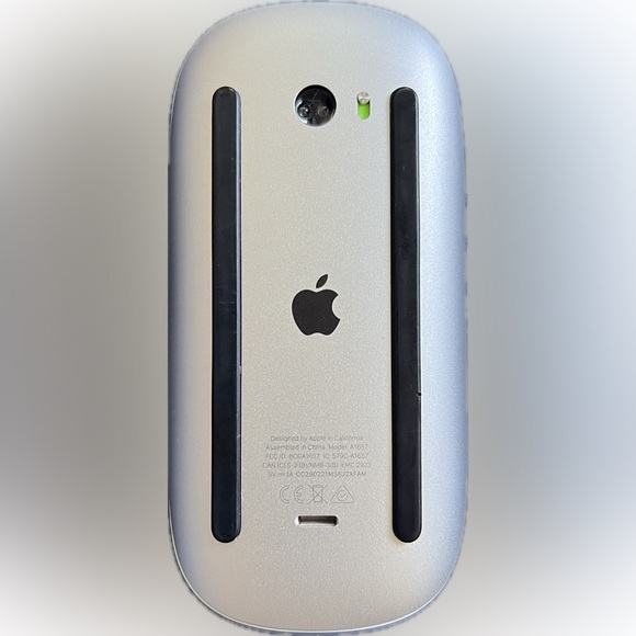 White Apple Magic Mouse - Picture 2 of 4